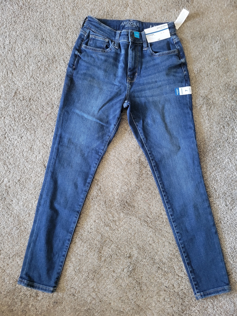 Arizona Jean Company Women's Skinny Jeans in Dark Blue Wash
